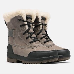 NWOT Sorel Tivoli IV Parc Boots - Genuine Shearling - Waterproof - Size 7.5
